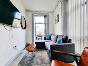 Newly Refurbished Flat in Central Cheltenham +Private Patio